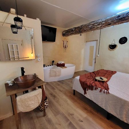 Chambre D'Hotes Gard Meynes Exteriör bild
